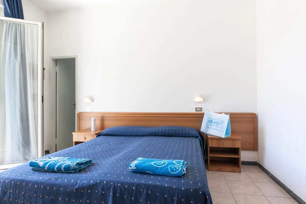 Fabilia Family Resort Milano Marittima 3*,